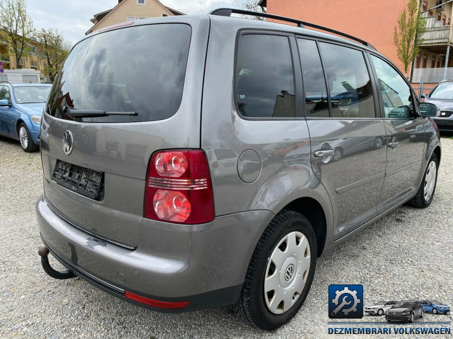 Capac culbutori volkswagen touran 2011