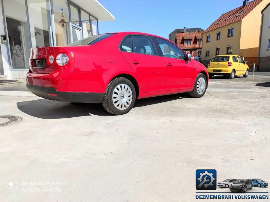 Incuietoare capota volkswagen jetta 2009